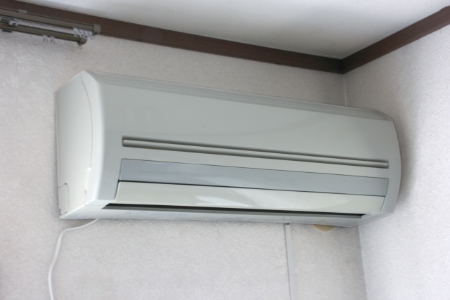 家庭用ルームエアコン処分【無料回収をお考えなら】窓用エアコン、ウインドーファンまで！