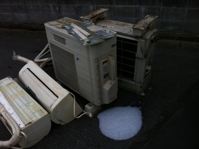 エアコン処分《引っ越し・買い替え・故障・付け替え》などでエアコン処分したい方！【東京・千葉】予定日時に回収！