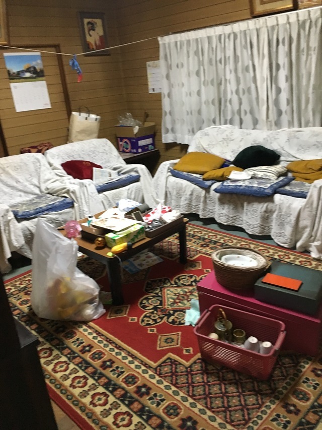 alt="残置物処分【家財処分・家具類】室内の残置物撤去”