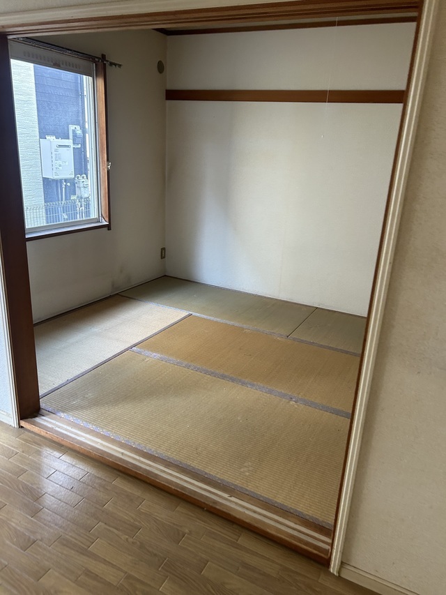 alt="佐倉市残置物撤去後の和室”