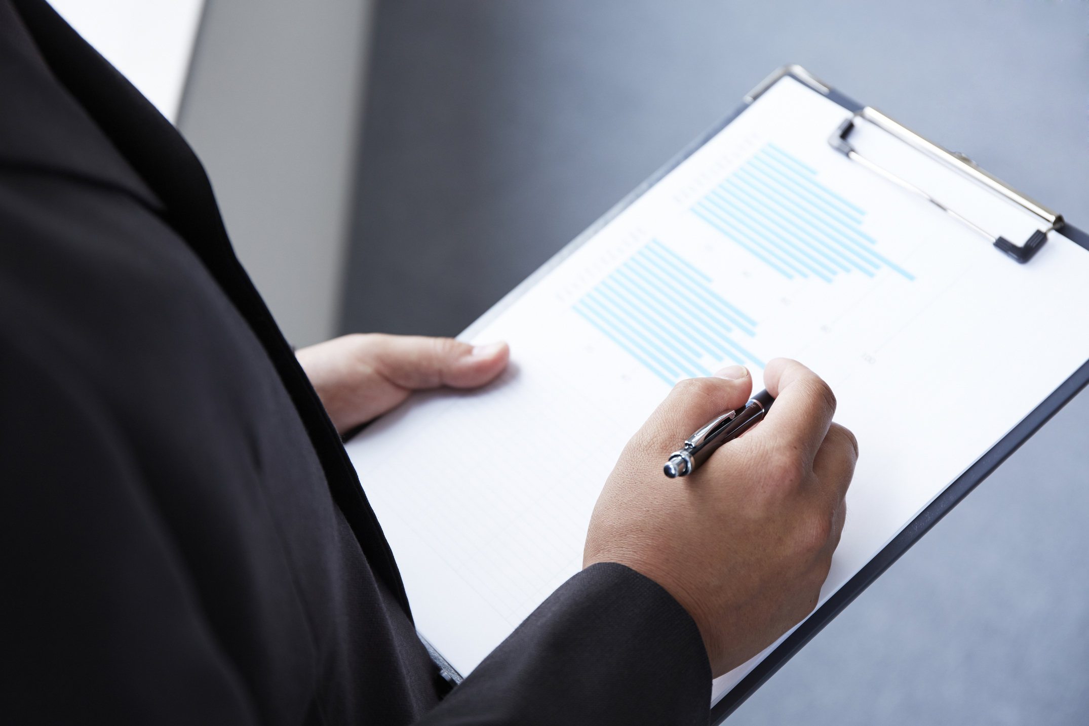 時代と共にエアコンは進化！省エネ、デザイン性に優れ2027年にはメーカーにより節電を期待できる