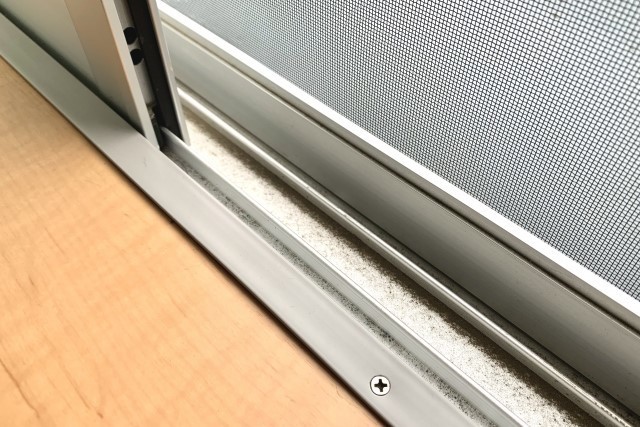 船橋市内、網戸の歪み・建付け調整を全件無料で実施！