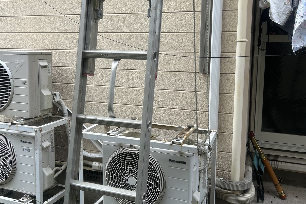 習志野市谷津｜既存の室外機取り外し