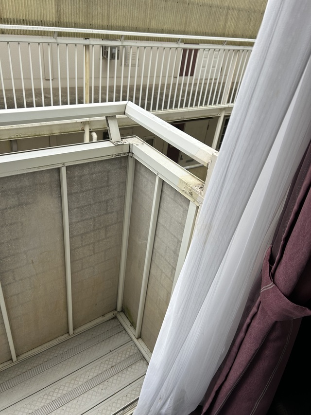 エアコン室外機設置場所・2階ベランダ