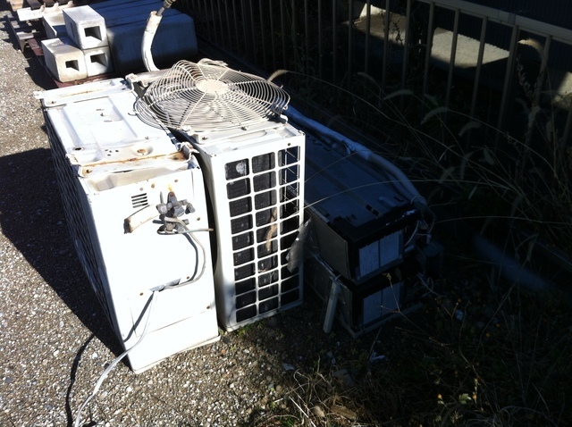 エアコン取り外し作業後