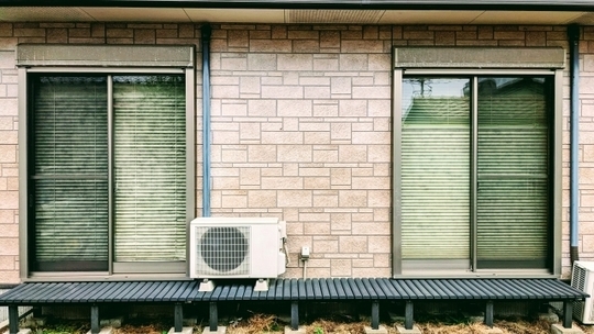 壁開形エアコン｜標準設置で取付施工した一軒家