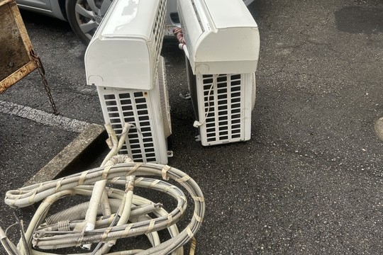 習志野市谷津｜既存エアコン取り外し２基