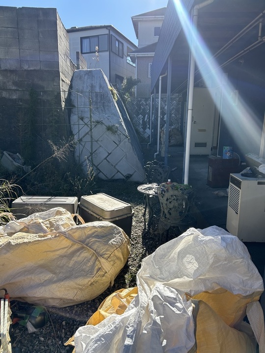 alt="佐倉市アパート残置物撤去”