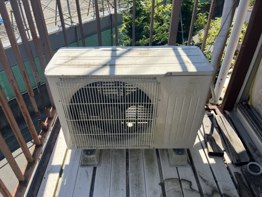 ２階本体２階のベランダに室外機を設置｜標準設置の範囲